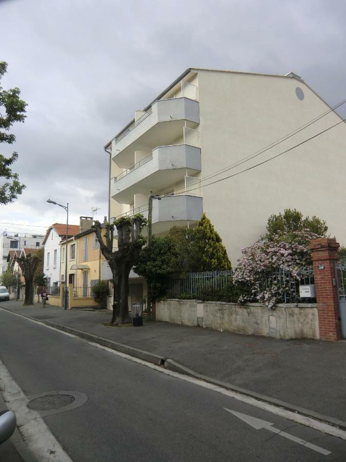 :) Grand studio lumineux à Toulouse et parking Esterno foto
